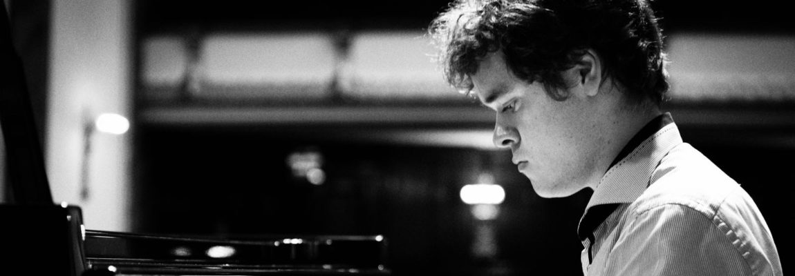 CD Review: Benjamin Grosvenor’s “Rhapsody In Blue”