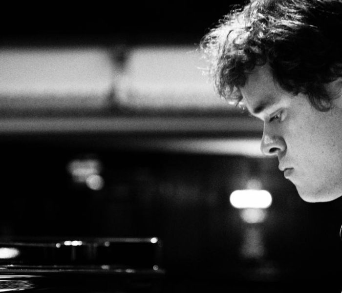 CD Review: Benjamin Grosvenor’s “Rhapsody In Blue”